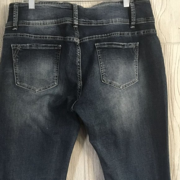 JEANS Mid Wash Boot Cut Slight Stretch Jeans - Picture 7 of 10